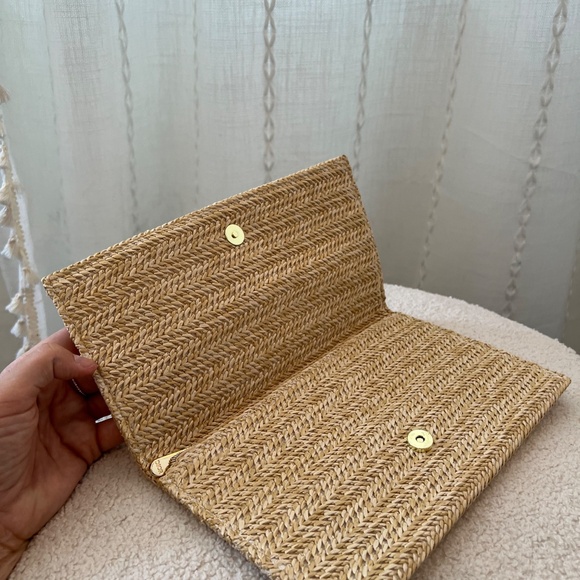 Dior Beauty 2023 Limited Edition Rattan Beige Clutch Pouch - Picture 5 of 8